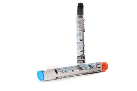 New_Oval_EpiPen_Classic _Too
